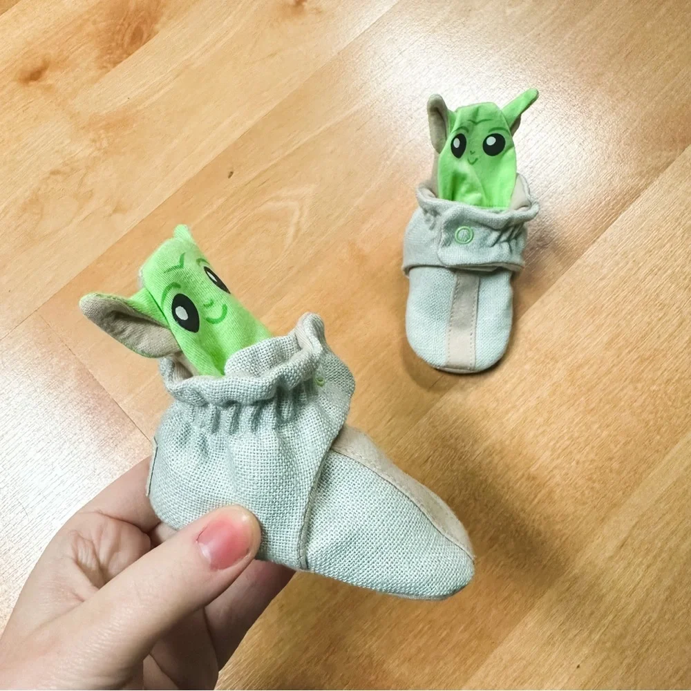 Ro & Me by Robeez Precious Cargo Star Wars Grogu Baby Yoda Snap Booties 3-6M